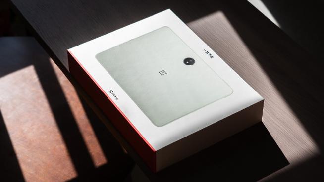 qthings#一加 / 一加平板 / 图赏一加全新平板产品一加平板随一加ace